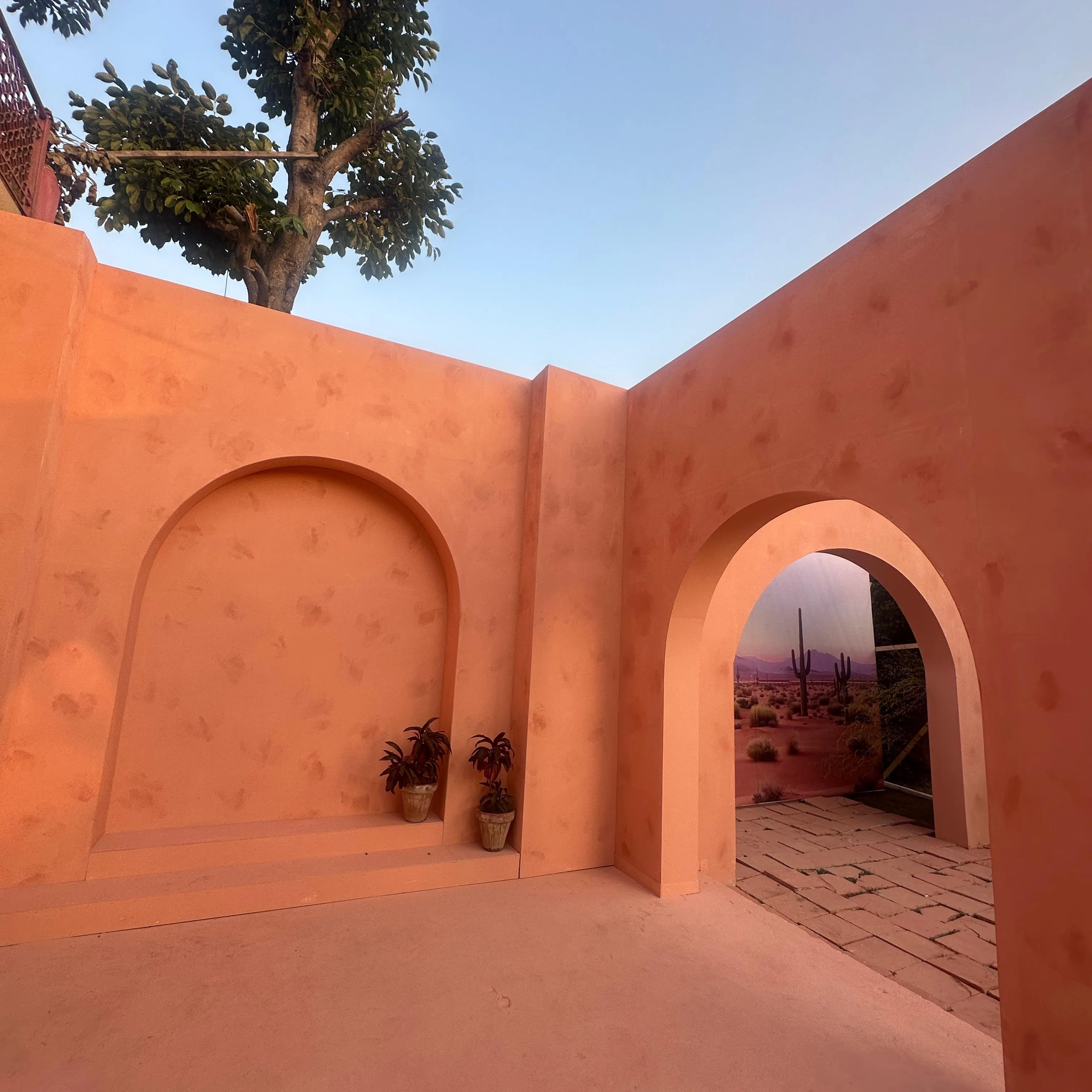 Classic BG Set - Professional Studio Space for Video Production in Lahore Classic BG Set professional studio set in Lahore, Pakistan - MR Studio Video Production Studio - Professional Photography and Video Background Set 1